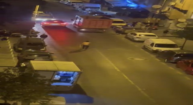 İstanbulda kavga sırasında döner bıçaklı şahsa motosiklet çarptı