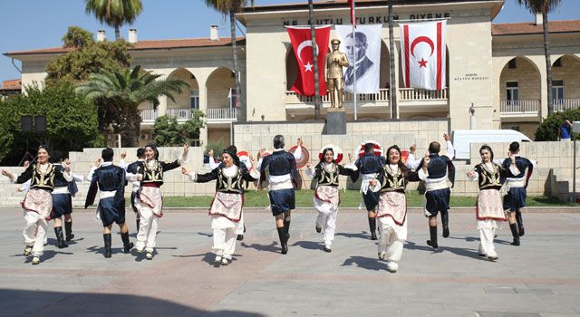 Kıbrıs Barış Harekatı Zaferi Mersin'de Coşkuyla Anıldı
