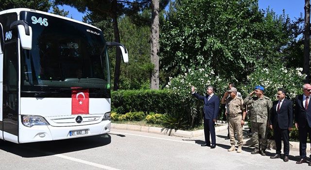 Komandolar, törenle görev yerlerine uğurlandı