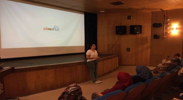 LÖSEVden kanser hastası olan ailelere seminer