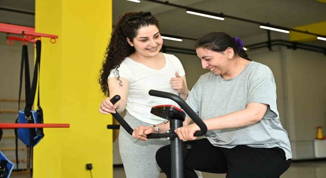 Mamakta engelsiz yaşam merkezi kapılarını açtı