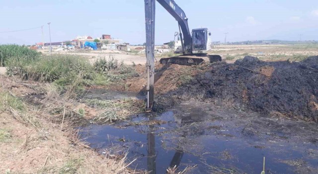 MASKİden Salihlide 2 kilometrelik dere temizliği