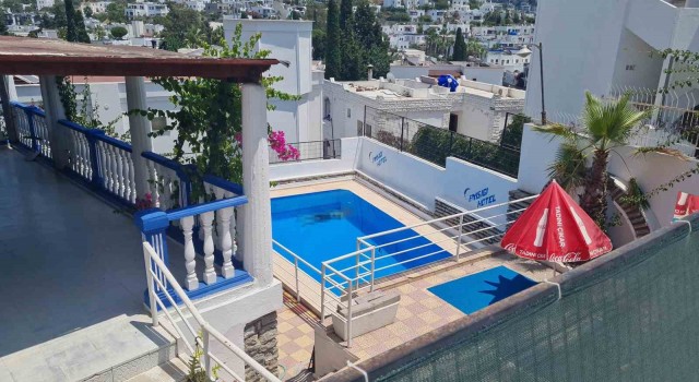 Bodrum'da Bir Otelin Havuzunda Erkek Cesedi Bulundu