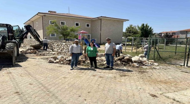 Pazaryeri Belediyene ait düğün salonunda çalışmalar devam ediyor