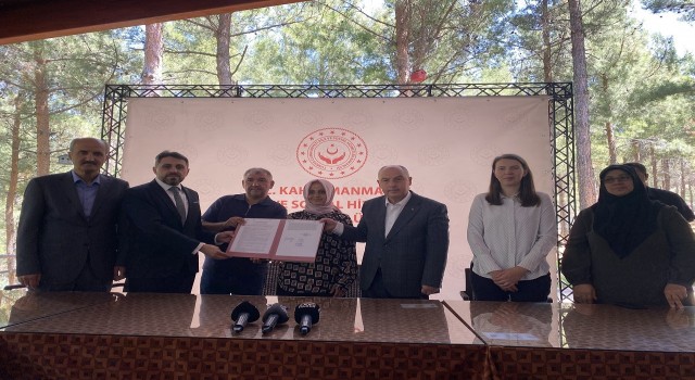Rehber Koruyucu Ailelik uygulaması çerçevesinde 4 aile ile sözleşme imzalandı