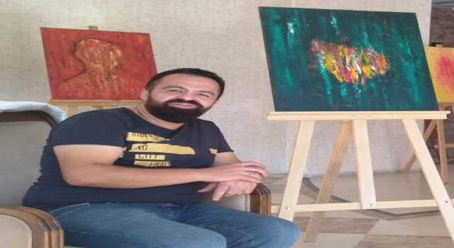 Ressam Çevirgen: “Sanatçı gündelik hayat içinde sürüklenmemelidir”