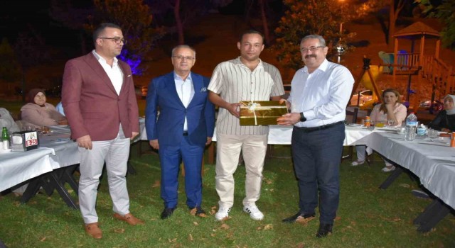 Salihlide Başsavcı Mustafa Balıka veda yemeği