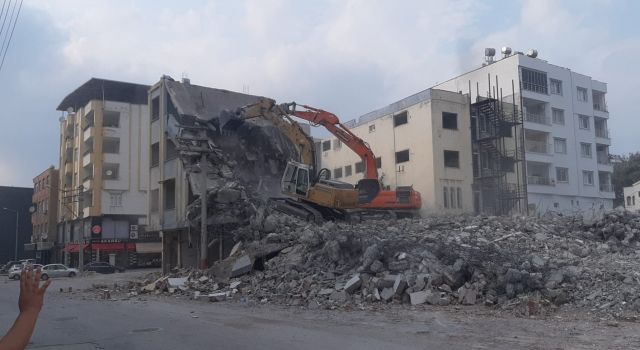 Su kullanılmadan yapılan yıkım, tepki çekti