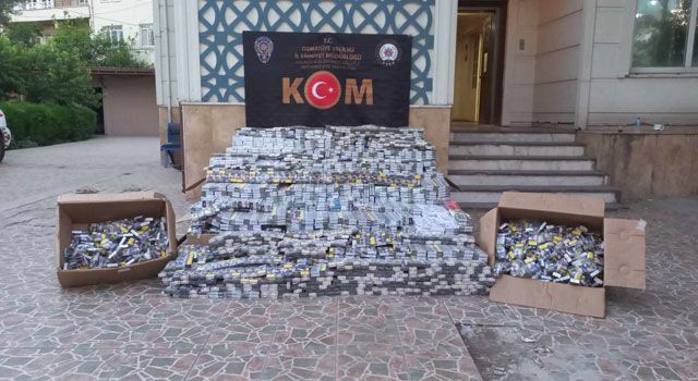 Şüpheli Minibüste 26 Bin Paket Kaçak Sigara Ele Geçirildi