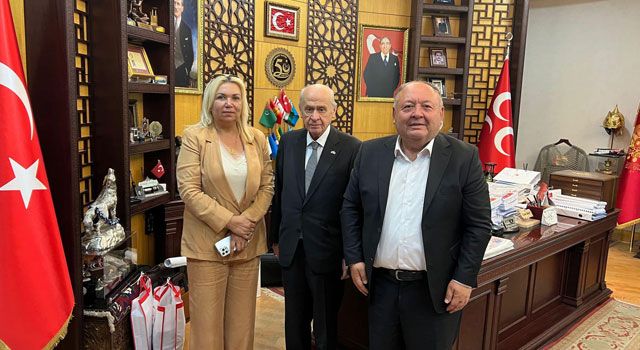 Tarhan’dan MHP Liderine Ziyaret