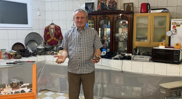Tarihi eserlere merakı lisanslı koleksiyoner yaptı