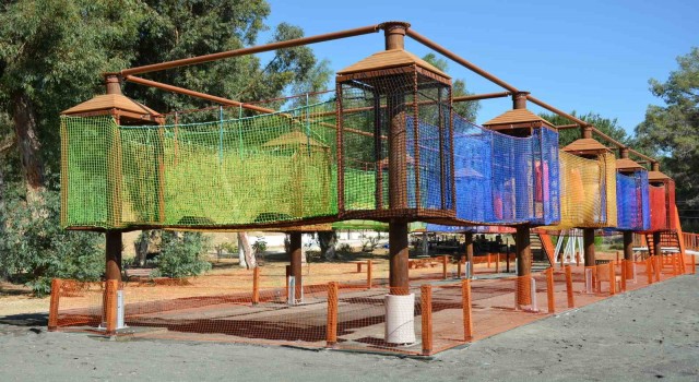 Tarsus Gençlik Kampı çocuk oyun alanı tamamen yenilendi