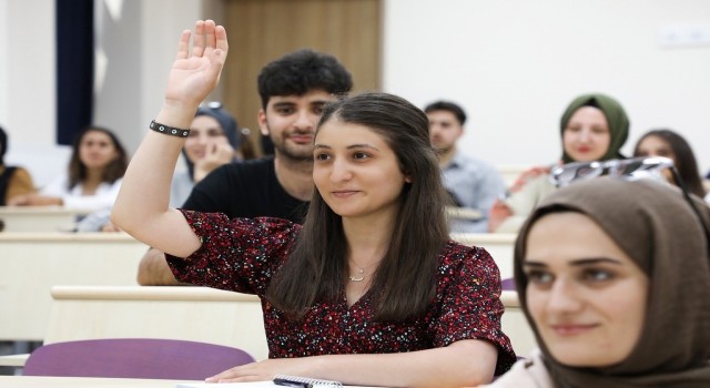 Türkiye Üniversite Memnuniyet Araştırmasında BARÜ üst sıralarda