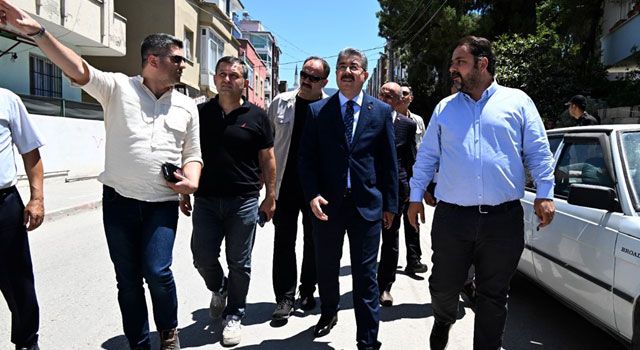 Vali Yılmaz, yıkım çalışmalarını yerinde inceledi