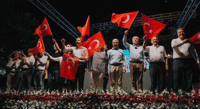 Adana'da 30 Ağustos Zafer Bayramı coşkuyla kutlandı