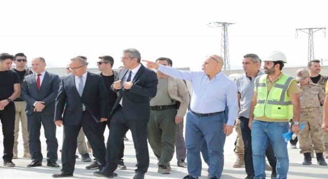Ağrı Valisi Mustafa Koç, Doğubayazıt'ta incelemelerde bulundu