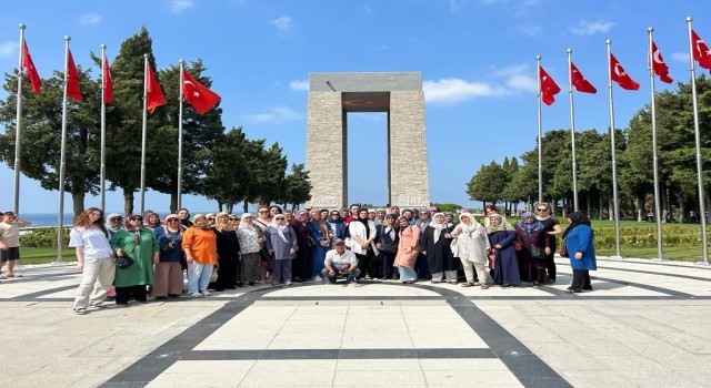 Amasyalı kadınları duygulandıran Çanakkale gezisi: “Toprağa basmaya çekindik