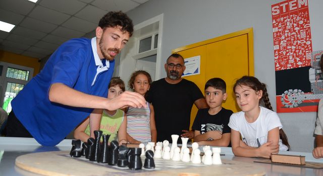Atölye, Yaz Döneminde Öğrencilere Yoğun Çalışma Programı Sunuyor