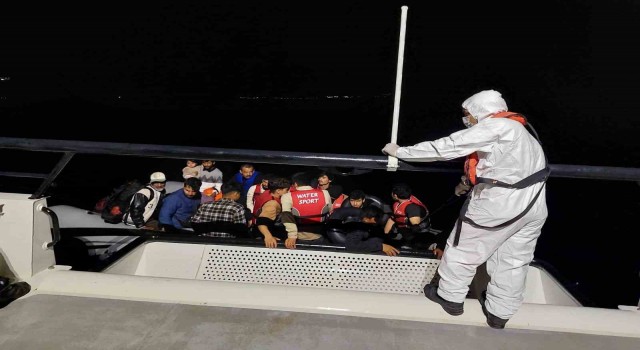 Ayvacık açıklarında Yunan unsurlarınca ölüme terk edilen 27 kaçak göçmen kurtarıldı