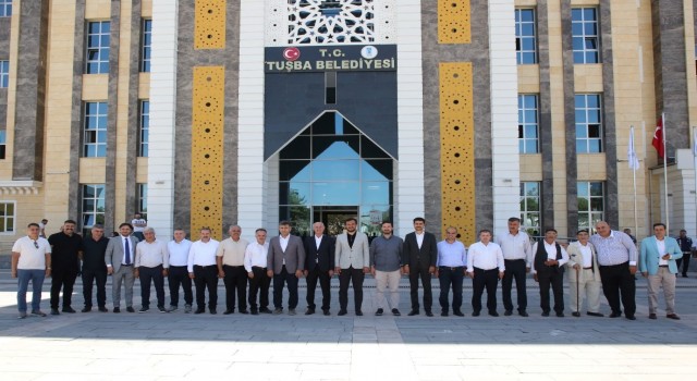 Bağcılar Belediye Başkanı Özdemirden Tuşba Belediye Başkanı Akmana ziyaret