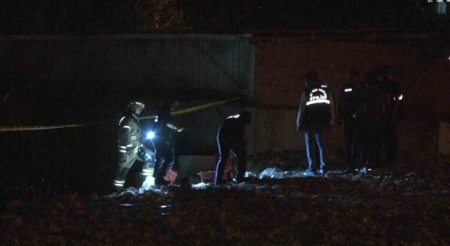 Bağcılarda su kuyusunda erkek cesedi bulundu