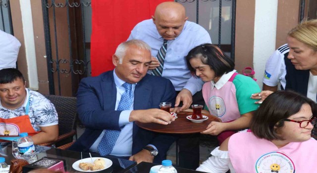 Bakan Ersoy Malatyada temaslarda bulundu
