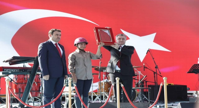 Bakan Osman Aşkın Bak: Dik duruşumuzdan taviz vermeden kutlu yürüyüşümüze devam edeceğiz