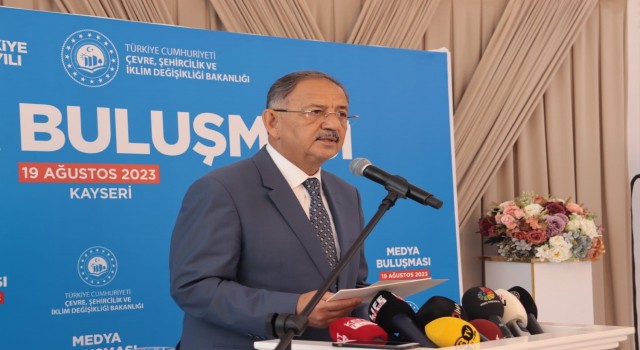 Bakan Özhaseki: İstanbulda 1 buçuk milyon bağımsız birim çok riskli gözüküyor. 600 bini ilk etapta yıkılacak konutlar olarak önümüzde duruyor