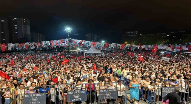 Beylikdüzünde 10. Barış ve Sevgi Buluşmaları Zafer Yürüyüşü ile başladı
