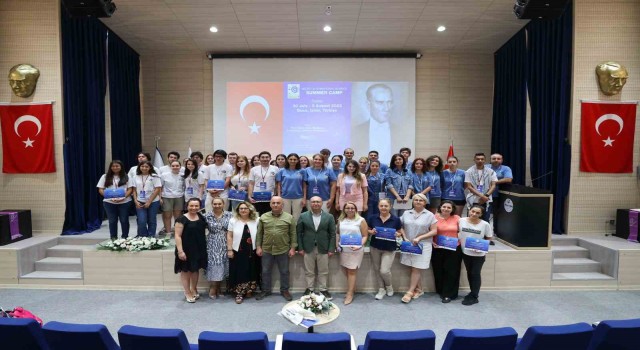 Bucada Uluslararası Bilim Yaz Kampı sona erdi