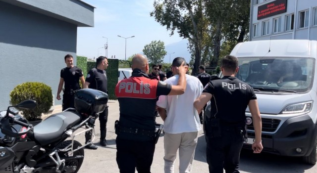 Bursada şehir mangası 10 kişi adliyeye sevk edildi