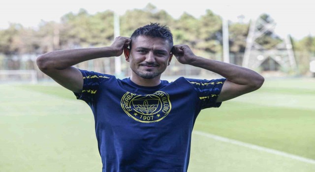 Cengiz Ünder: Taraftarımızın sevgisi ile sahada çok daha güçlü bir oyuncu olacağım