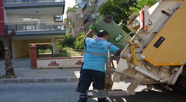 Efelerde aylık 9 bin ton çöp toplanıyor