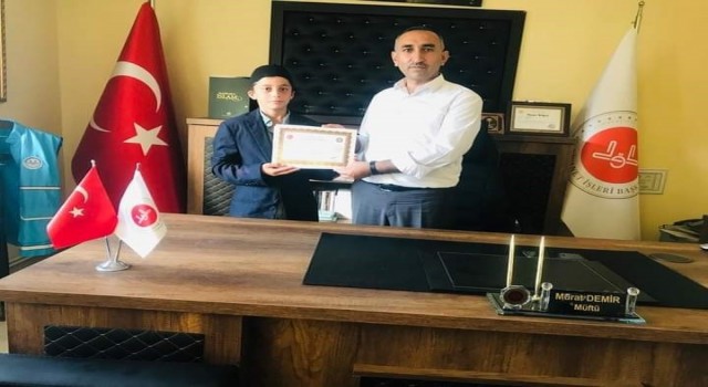 Eğitimini tamamlayan öğrencilere hafızlık belgeleri verildi