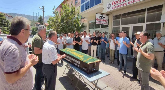 Gazeteci Bahadır Kelcinin acı günü