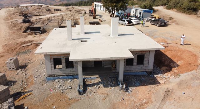 Hasanbeyli'de deprem konutları inşası devam ediyor