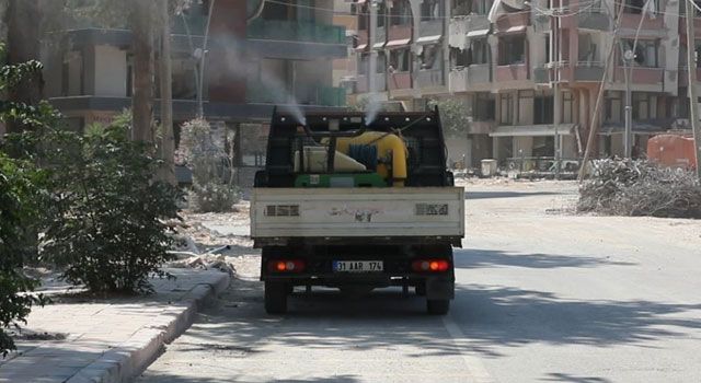 Hatay Büyükşehir Belediyesi, İlaçlama Çalışmalarını Sürdürüyor