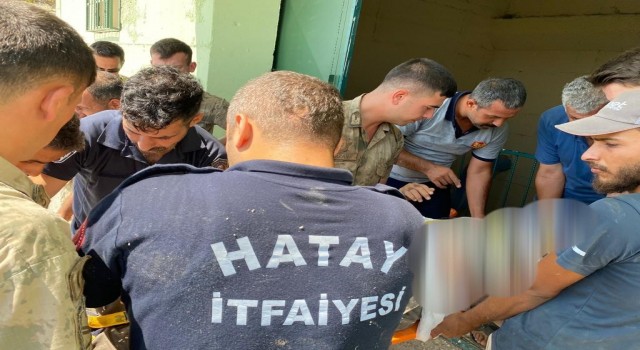 Hatayda boya yaparken düşen işçi yaralanarak hastaneye kaldırıldı