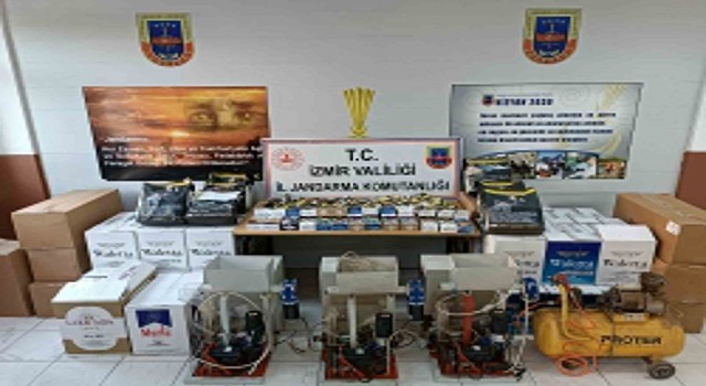İzmirde 180 bin adet boş makaron ele geçirildi