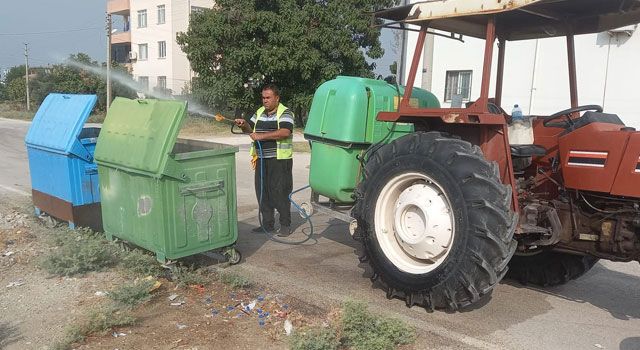 Kadirli Belediyesi Çöp Konteynerleri Temizledi