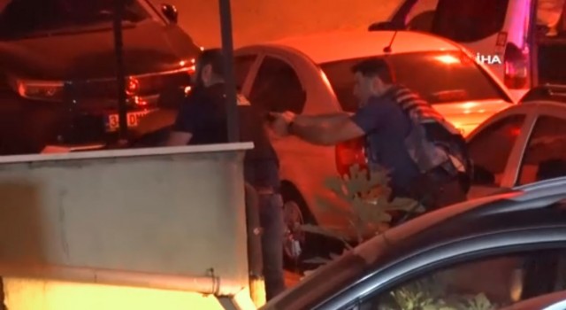 Kağıthanede polisin şehit edilmesi olayında adı geçen ‘Anucur Çetesi üyelerinin karıştığı olaylar ortaya çıktı