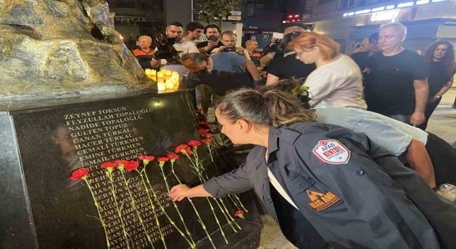 Marmara Depreminde hayatını kaybedenler Avcılarda anıldı