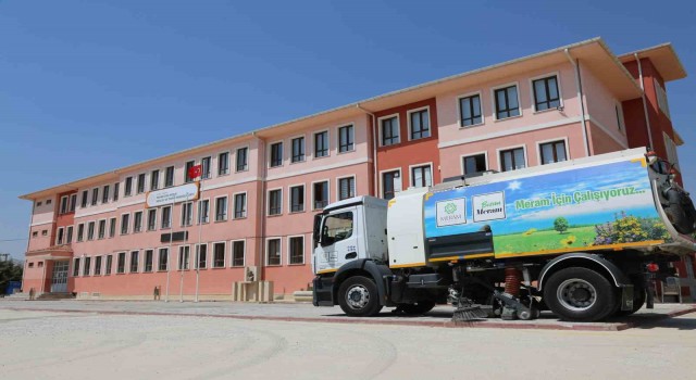 Meramda okullar yeni eğitim öğretim yılına hazırlanıyor