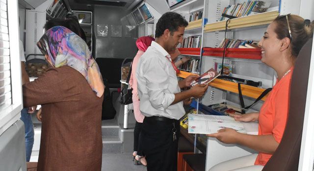 Osmaniye Devlet Hastanesine Gezici Kütüphane Geldi