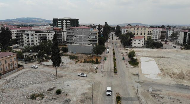 Osmaniye'nin İstasyon Caddesi eski günlerini arıyor