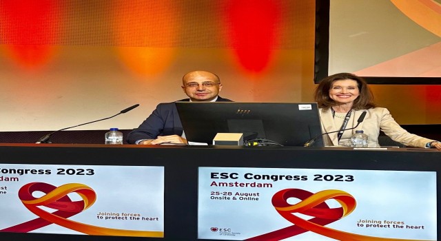 Prof. Dr. Bülent Görenek Avrupa Kardiyoloji Kongresine katıldı