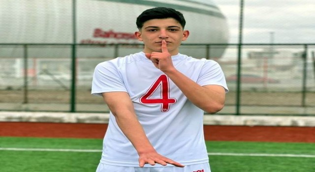 Samsunspor, genç futbolcu Efe Halil Şimşeki transfer etti