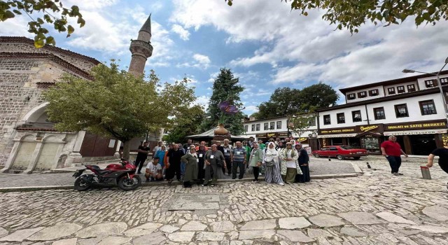 Sincan Belediyesinin Kapadokyaya gönderdiği vatandaşlar bölgeye hayran kaldı