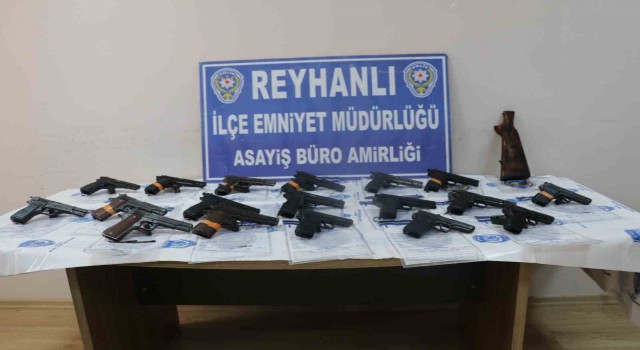 Sırt çantasında tabanca ele geçirildi