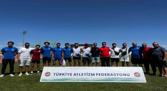 Süper Lig yarışında lider Tekkeköylü atletler
